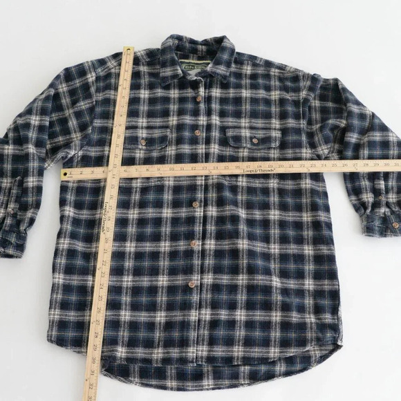 Vintage Field And Stream Outfitter Navy And Blue Checker Pattern Button Up Shirt - Picture 2 of 12